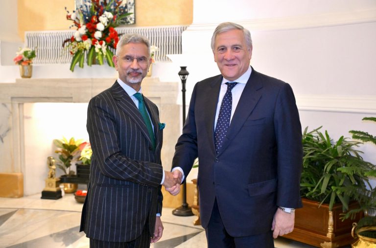 handshake jaishankar